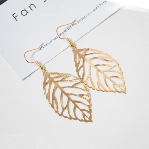 New Delicate Leaf Feather Dangle Hallow Cutout Drop Hook Earrings Gold A0122 - Picture 10 of 12